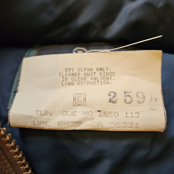 Vintage Woolrich Mens Size Small Puffer Vest Goose Down Insulated USA Made Tan - Picture 13 of 14